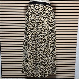 🛍️ ON 34TH | Leopard Print Pleated Midi Skirt | Size S